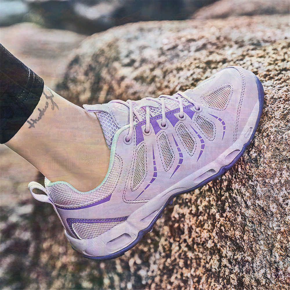 Sumer Round Tip Silver Sneaker - Home Office News 评论和价格
