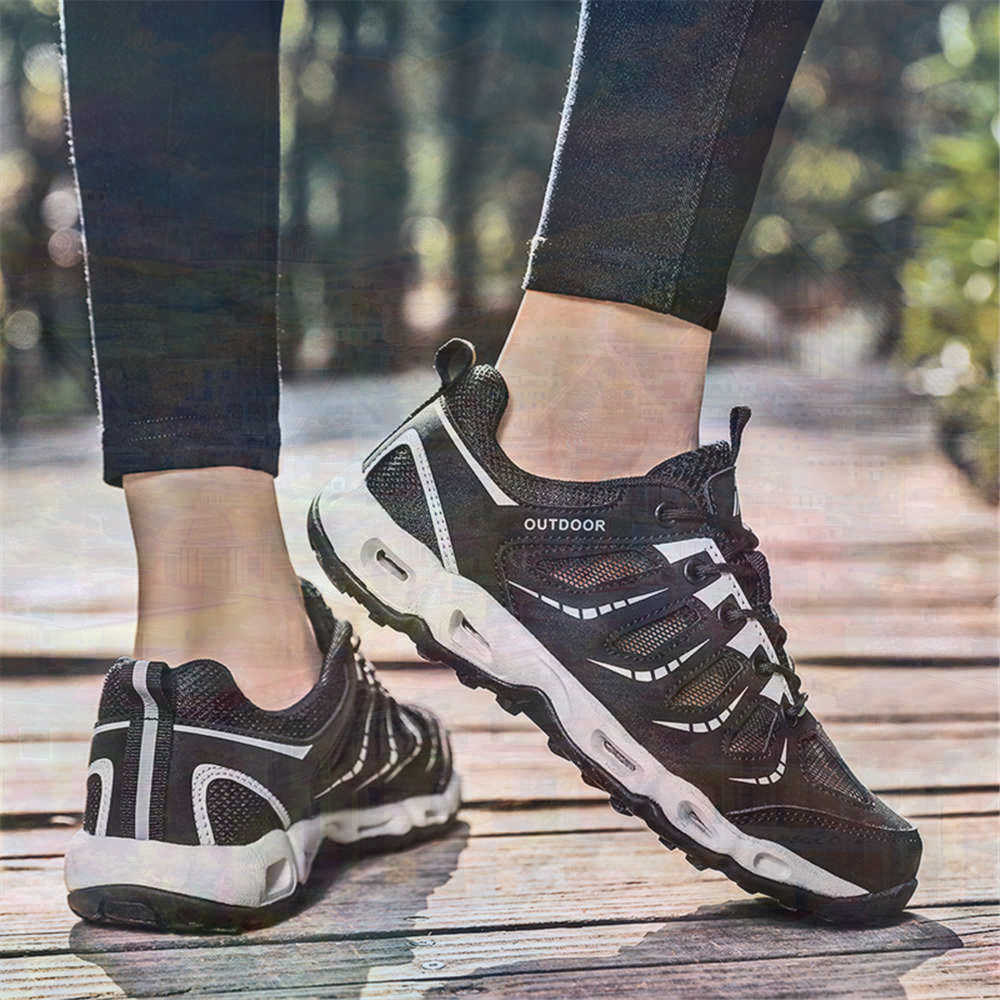 Sumer Round Tip Silver Sneaker - Home Office News 评论和价格